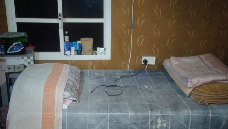 Executive Bachelor Looking to Share Room