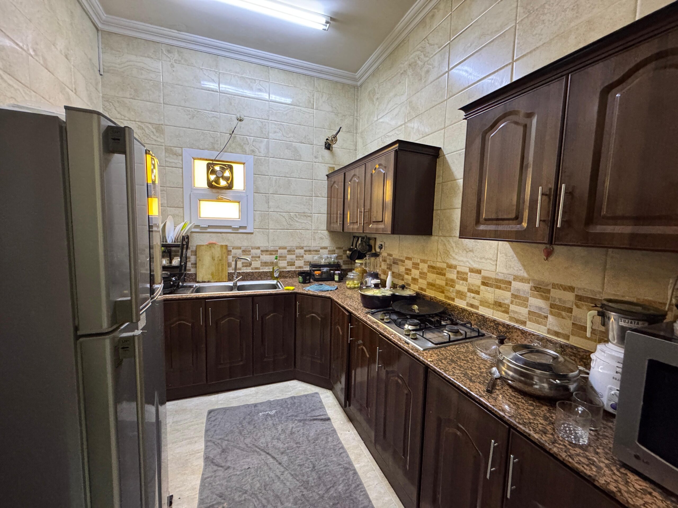 Spacious 1,2,4 BHK for rent in Wakra For families.