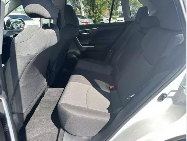 Toyota RAV4 2022 xle Full Options