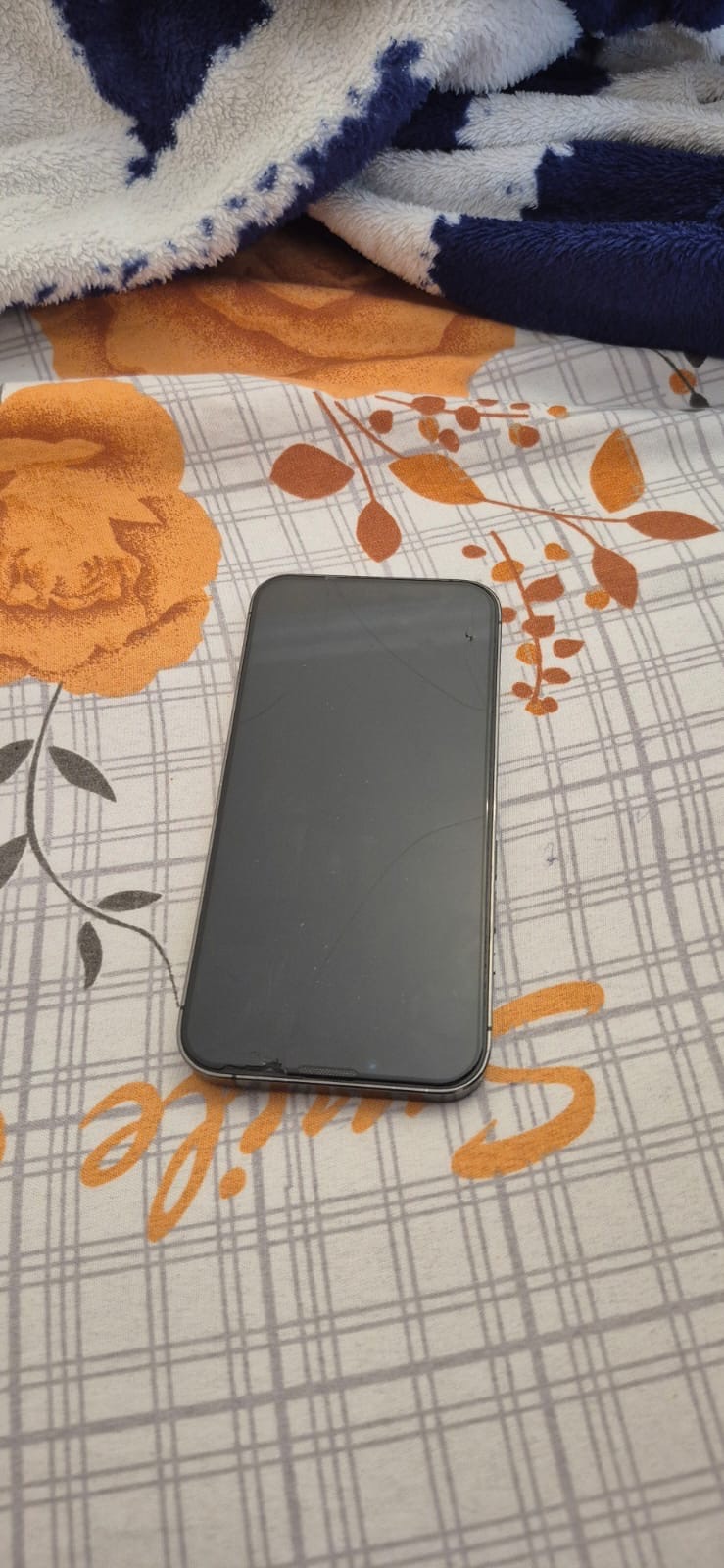 iPhone 13 Pro ,256gb , no box , battery 75%