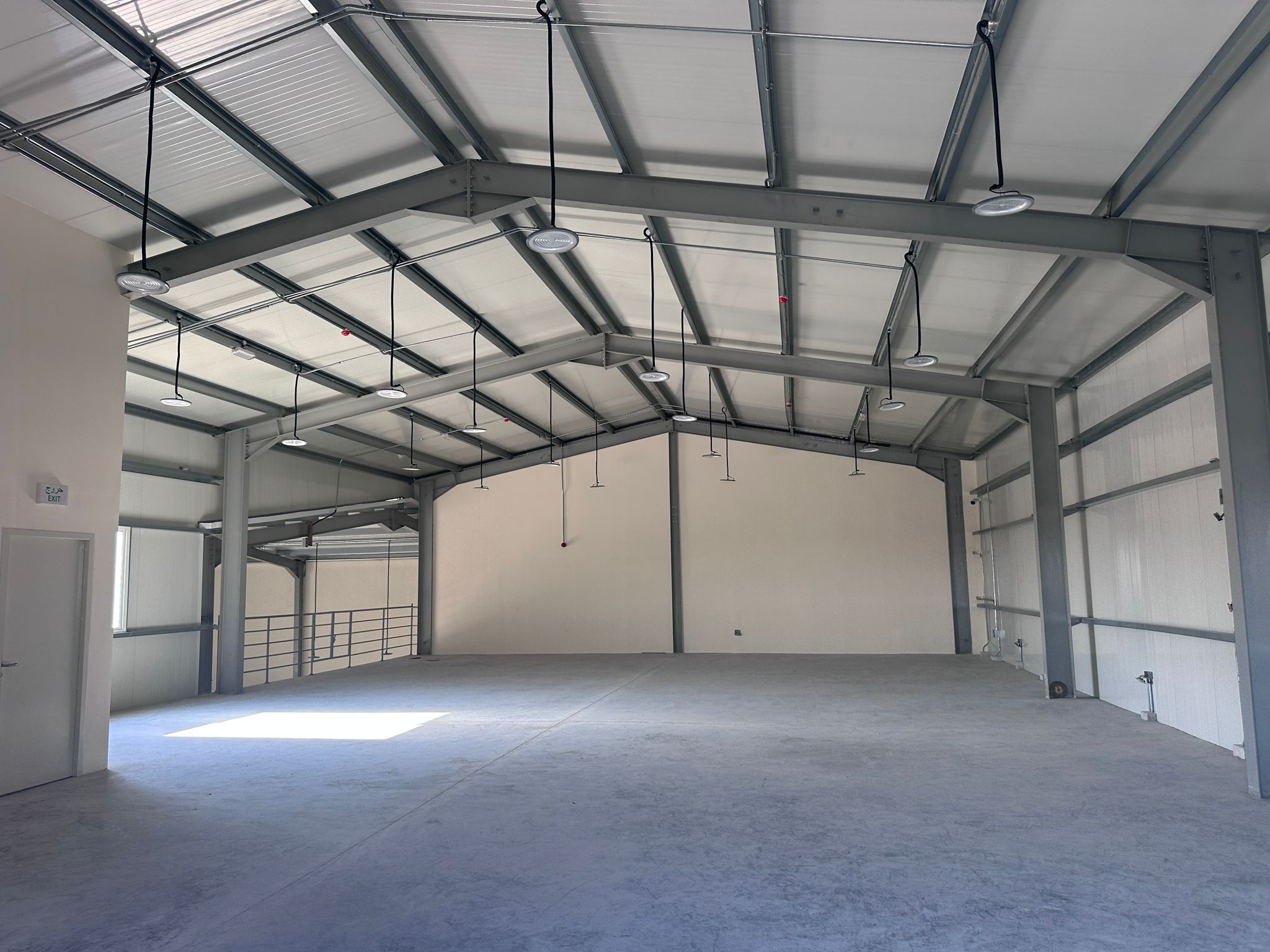 Warehouse & Accom.For Rent – (Annual Contract)