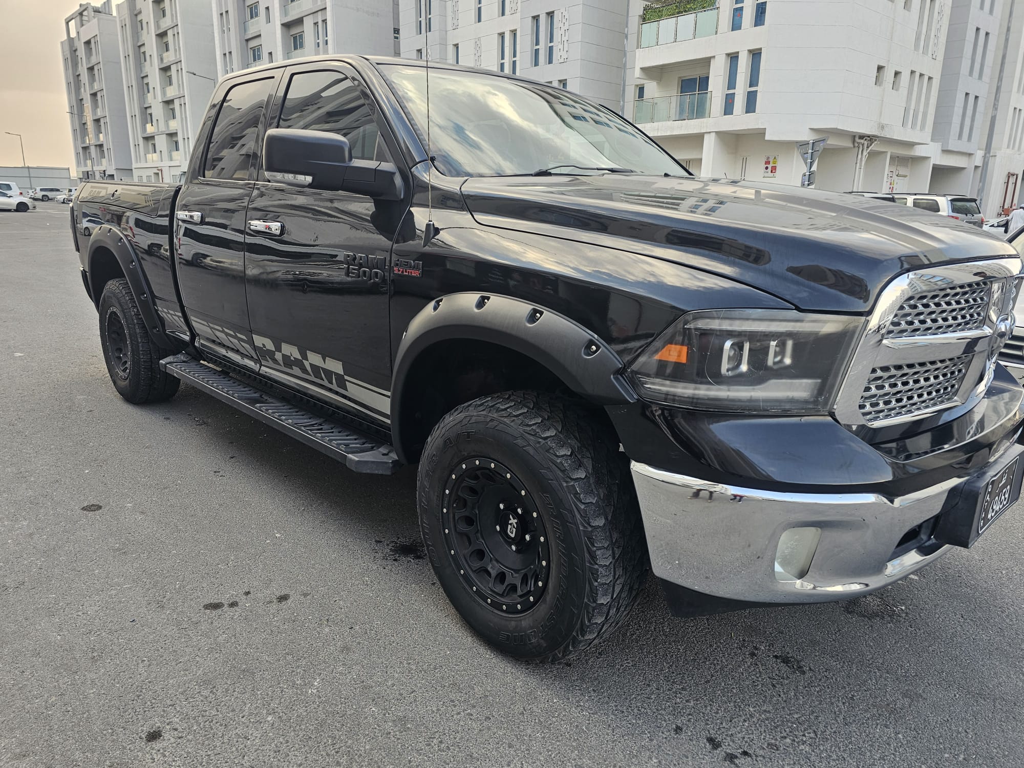 DOGGE RAM HEMI 5.7