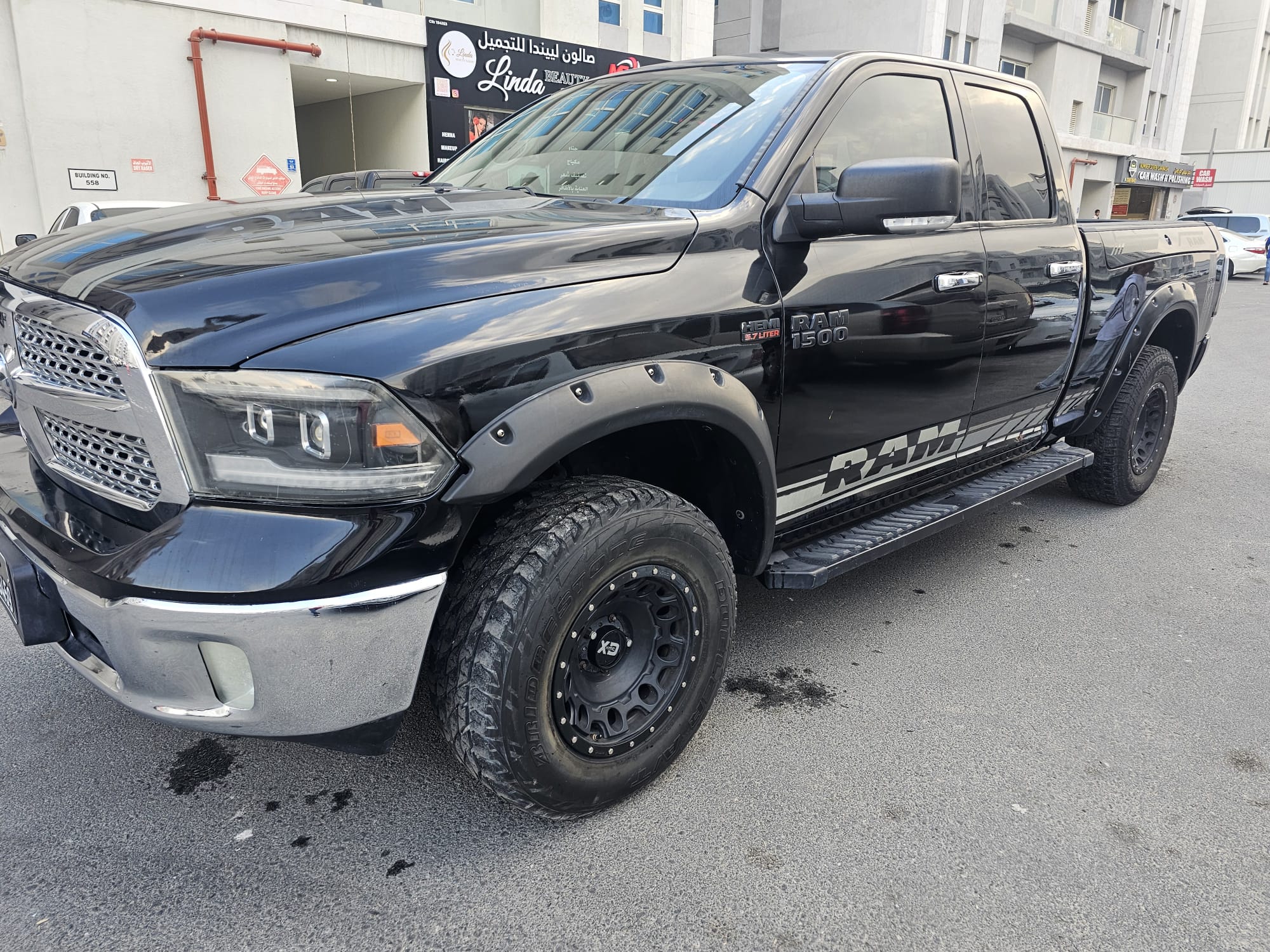DOGGE RAM HEMI 5.7
