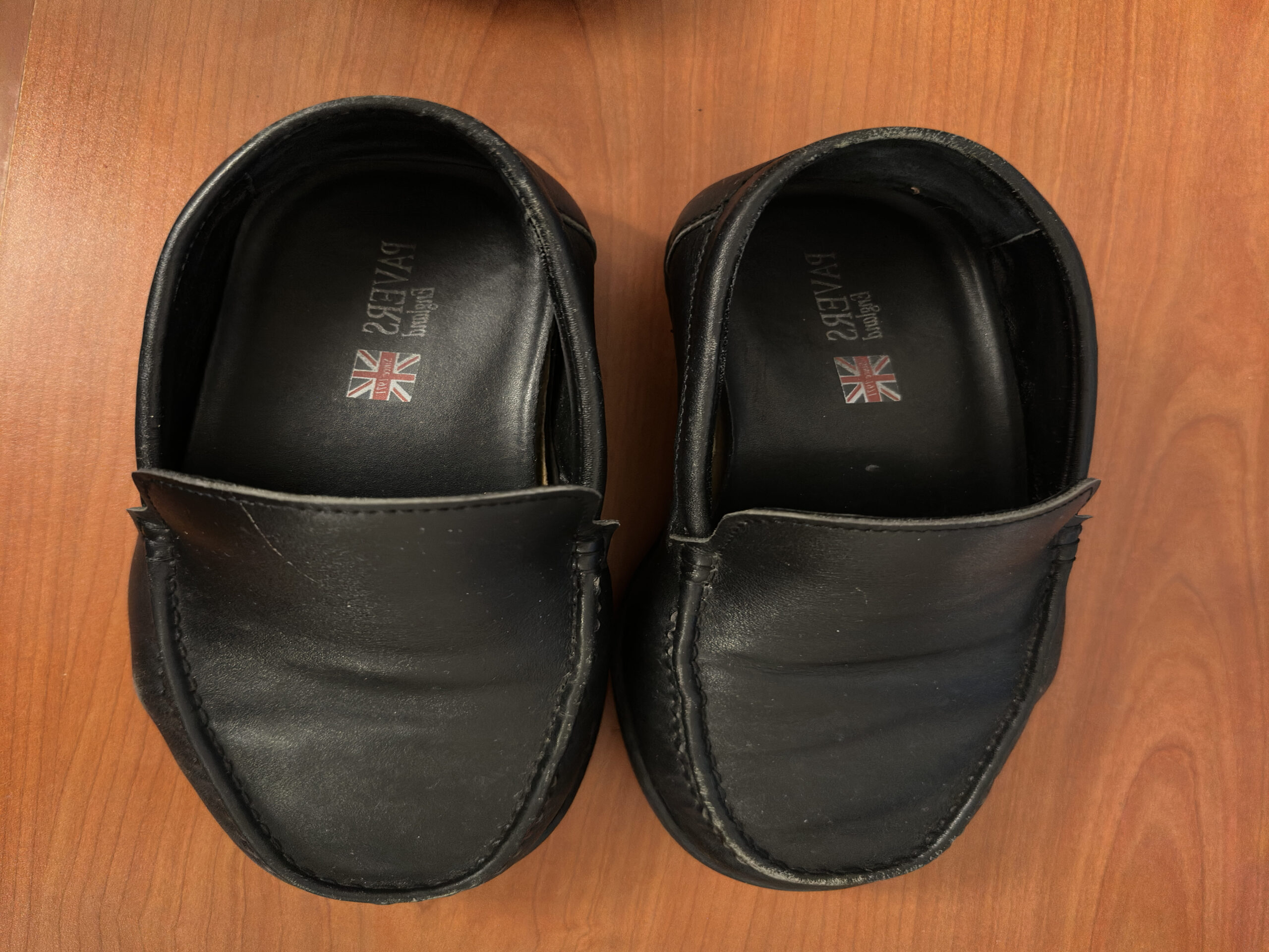 Pavers Black Leather Loafers – US 8 / UK 7