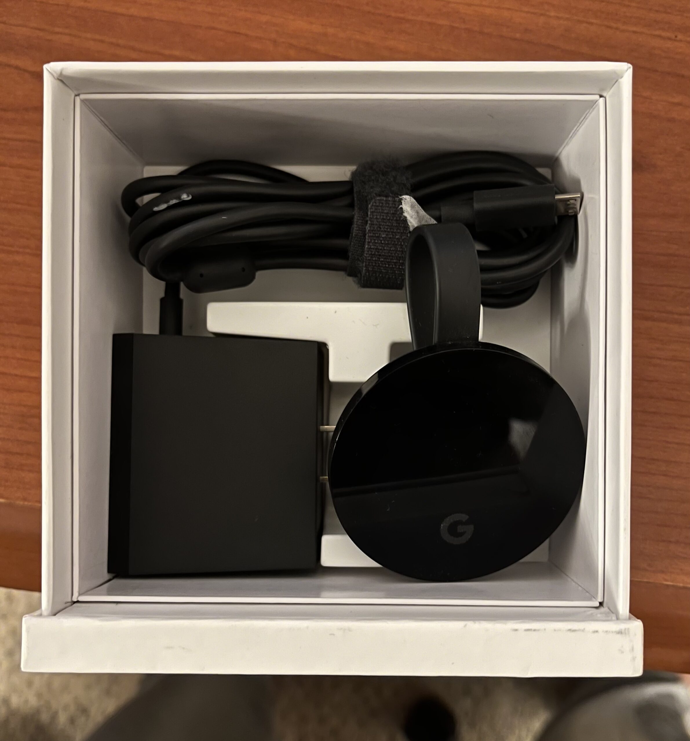 Google Chromecast Ultra4KStreaming & Power Adapter