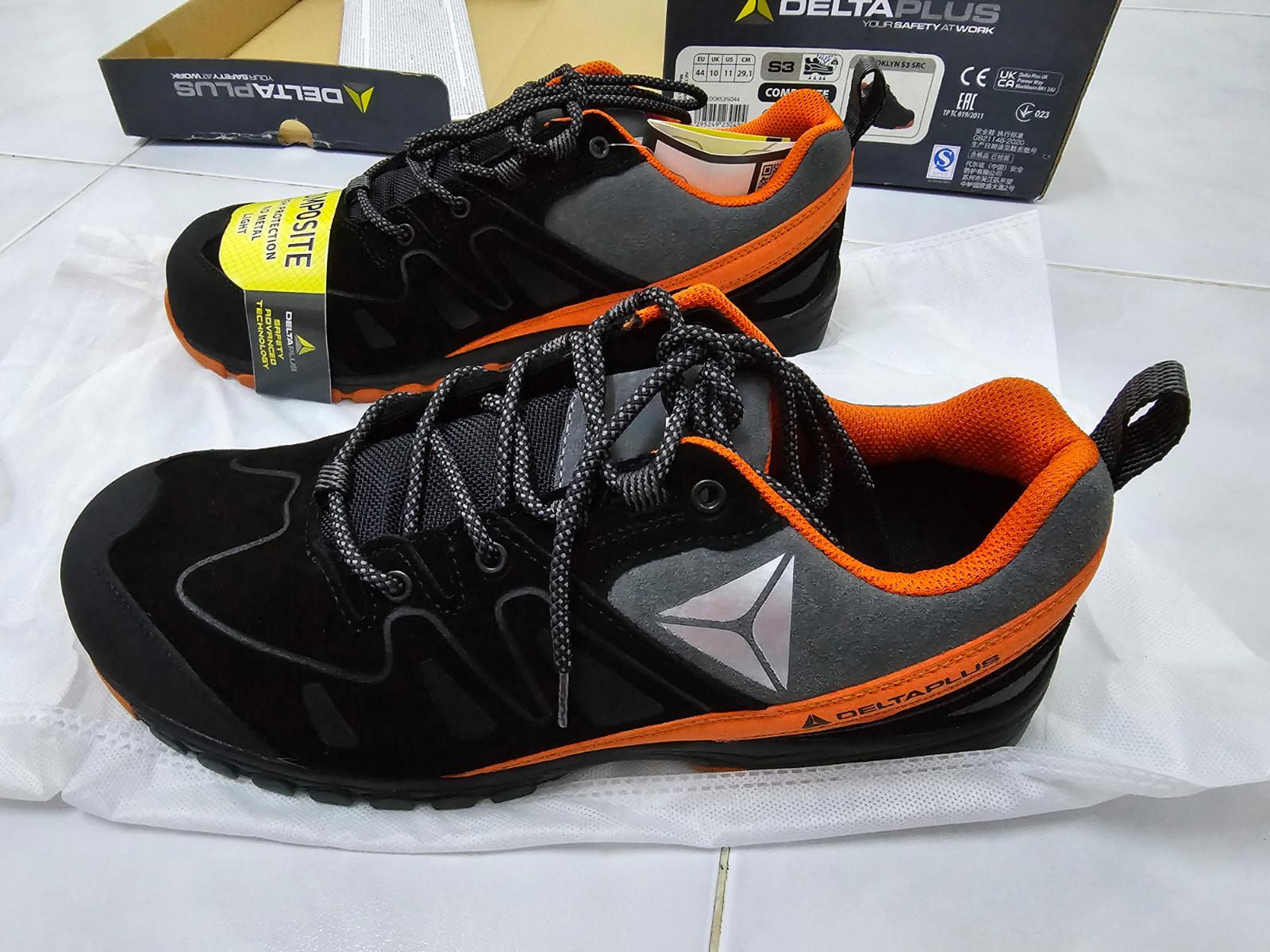 Delta Plus Safety Shoes – Size 43 / 44