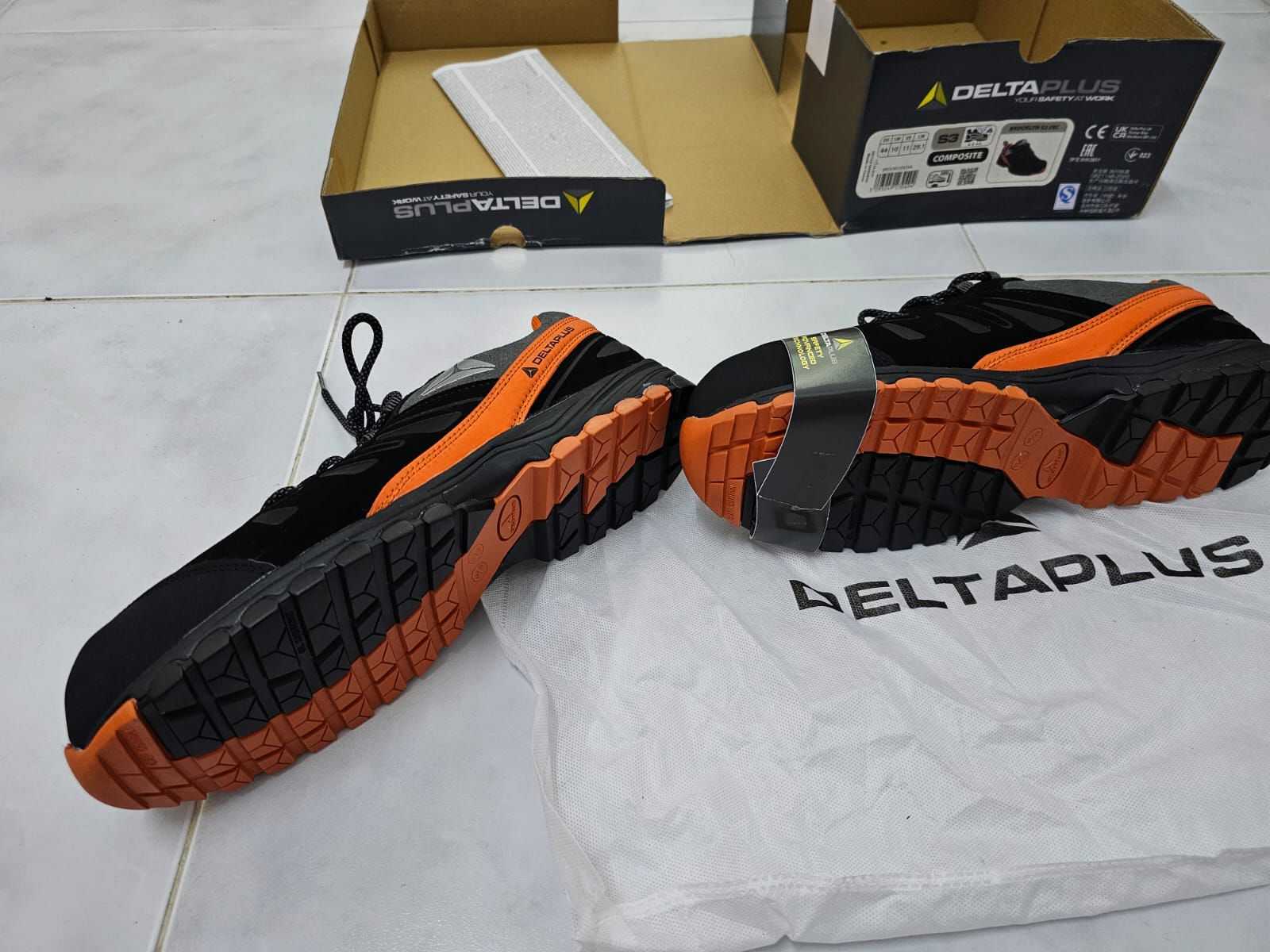 Delta Plus Safety Shoes – Size 43 / 44