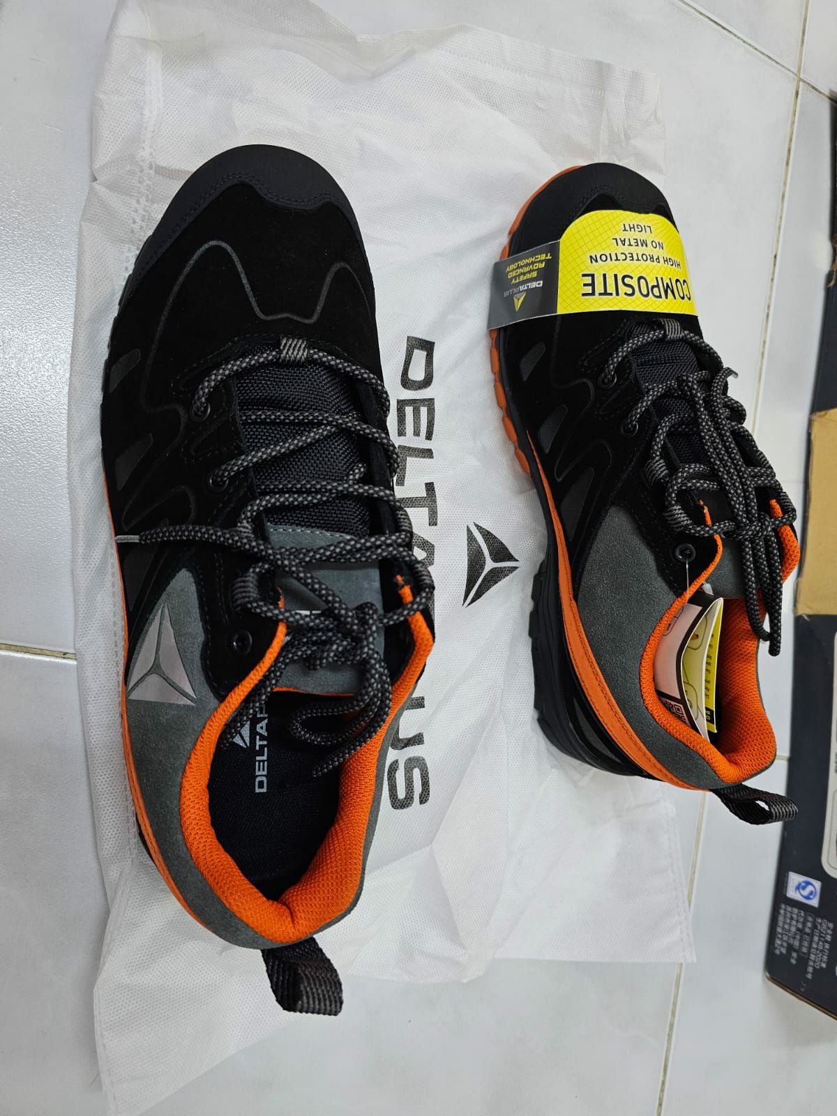 Delta Plus Safety Shoes – Size 43 / 44