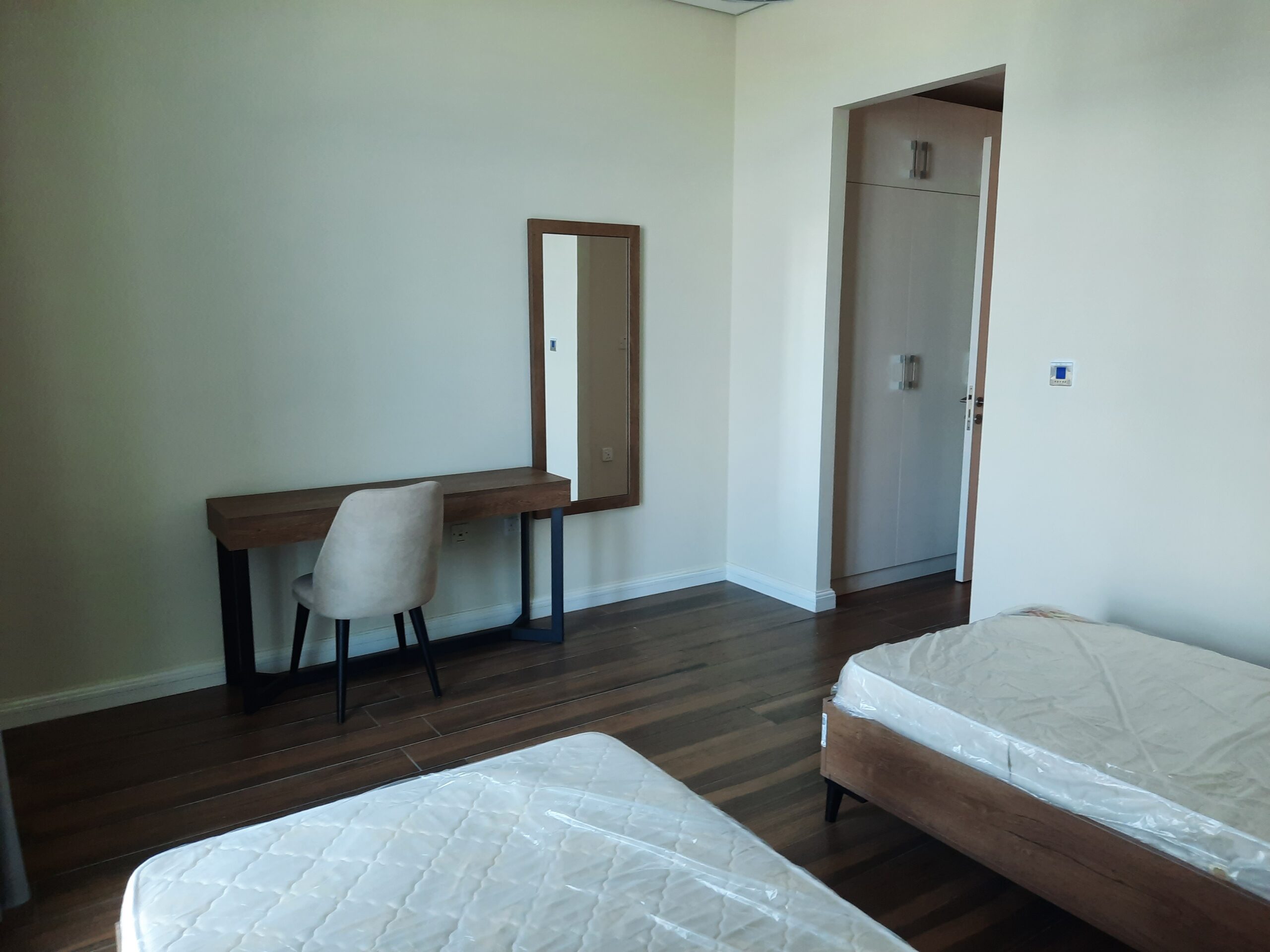 3BR Luxury Flat with Sea View & 6 Balconies