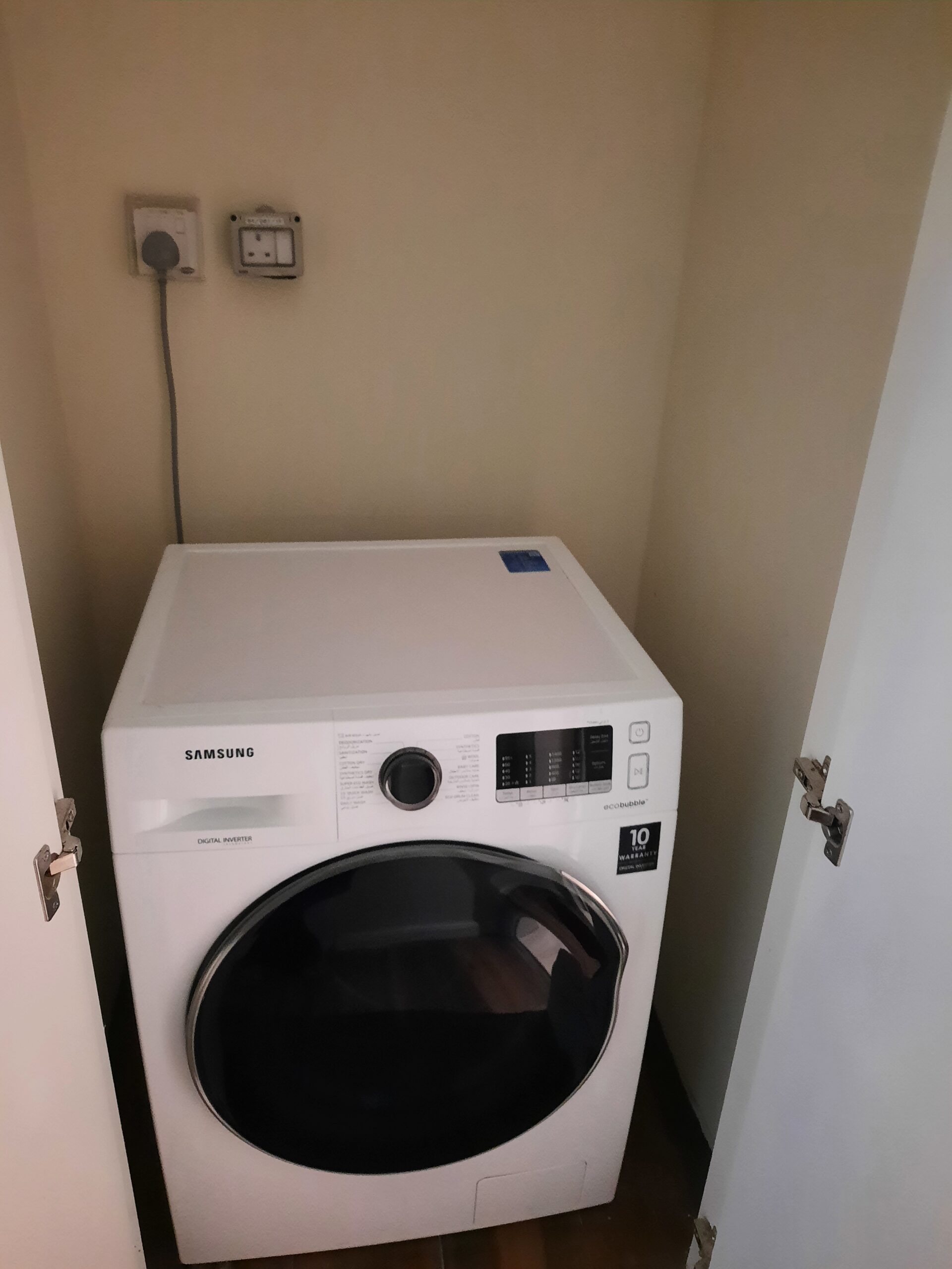 3BR Luxury Flat with Sea View & 6 Balconies