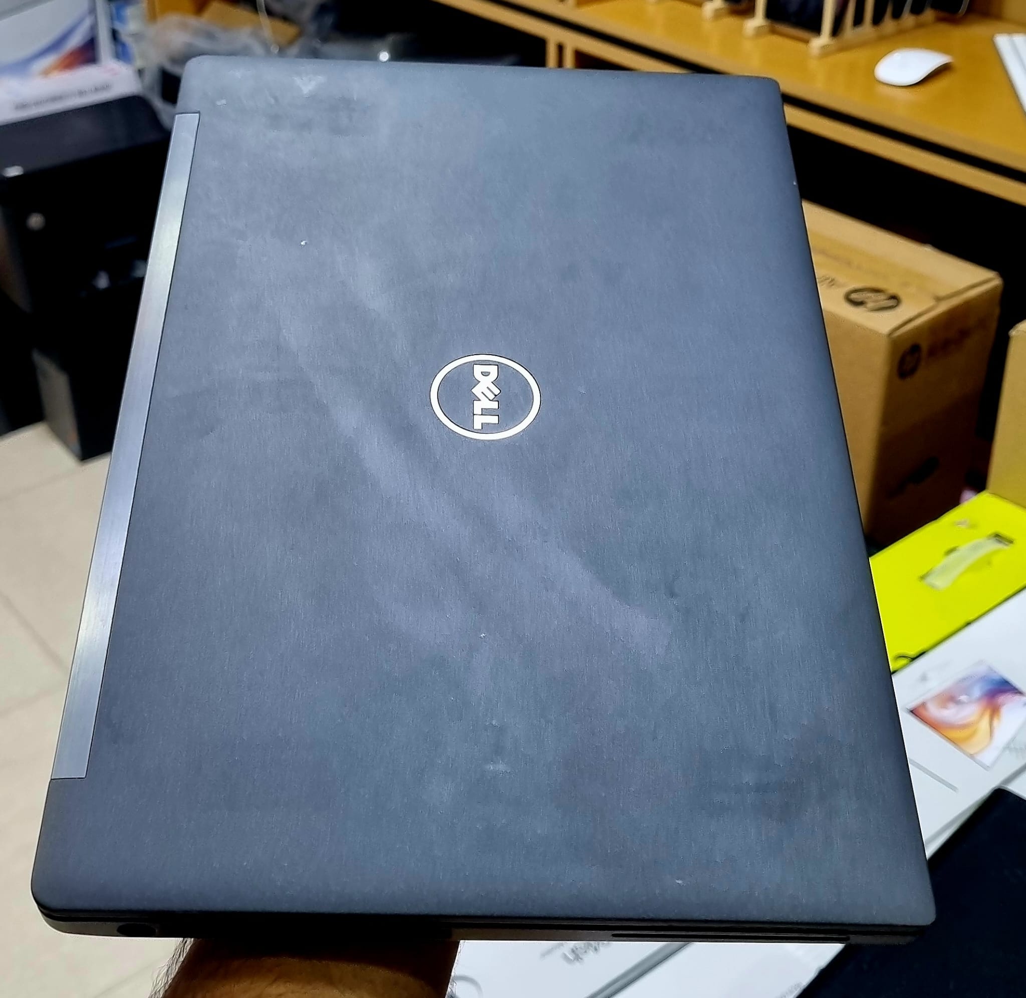 DELL LATITUDE LAPTOP : CORE i7