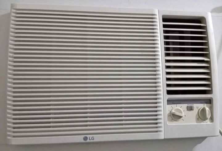 LG 2 Ton window Ac sale call  71607854
